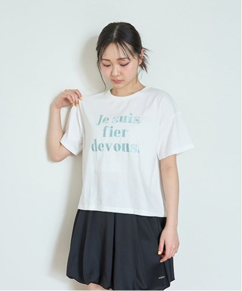LOVETOXIC（ラブトキシック）の「【GOODPRICE】【綿100％】フレンチロゴ990半T（Tシャツ/カットソー・キッズ・オフホワイト/サックスブルー/ブラック/イエロー・L:160cm/S:140cm/M:150cm）」の2枚目の写真