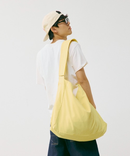 INTER FACTORY（インターファクトリー）の「HIROKI - ビックキャンバスショルダーバッグ made in INTERFACTORY（ショルダーバッグ・メンズ・グリーン/イエロー・FREE）」の17枚目の写真