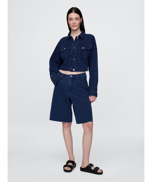 GAP（ギャップ）の「フレンチテリー クロップド アイコンデニムジャケット（デニムジャケット・レディース・インディゴブルー・XS/S/M/L/XXS/XL）」の2枚目の写真