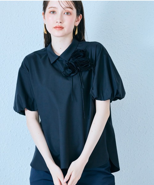 Audie a Muses(オーディアミューズ)の「フラワーモチーフリボンブラウス(シャツ/ブラウス・レディース・オフホワイト/ピンク/ブラック・38/42)」の17枚目の写真