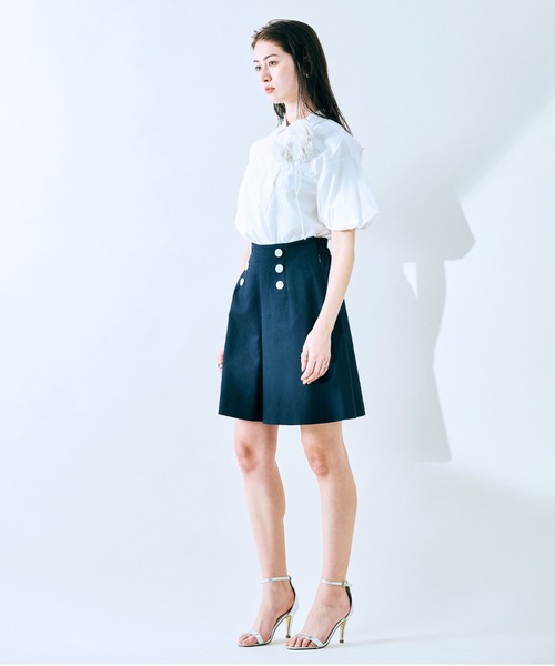 Audie a Muses(オーディアミューズ)の「フラワーモチーフリボンブラウス(シャツ/ブラウス・レディース・オフホワイト/ピンク/ブラック・38/42)」の16枚目の写真