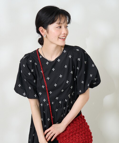 セール】インド 小花柄刺繍パフワンピース/バックオープン