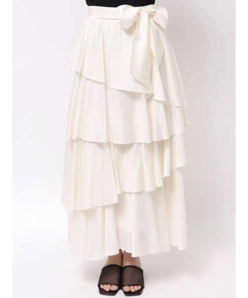 TONAL（トーナル）の「リボン付ティアードフレアスカート（スカート・レディース・ブルー/ベージュ/オフホワイト・MEDIUM）」の11枚目の写真