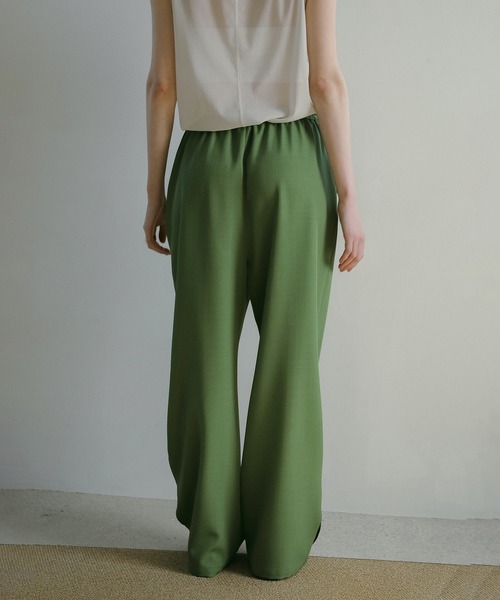 MANOF(マノフ)の「HEM SLIT PANTS(その他パンツ・レディース・グリーン/ブラウン/アイボリー・S/M)」の16枚目の写真