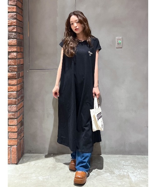 RODEO CROWNS WIDE BOWL（ロデオクラウンズワイドボウル）の「配色ステッチノースリーブワンピース（ワンピース・レディース・ライトカーキ/オレンジ/ブラック/オフホワイト・FREE）」の3枚目の写真