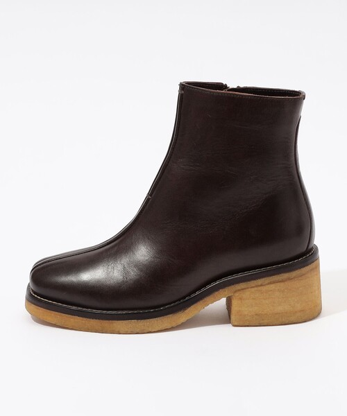 LEMAIRE（ルメール）の「LEMAIRE ANKLE PIPED BOOTS（ブーツ・レディース・ダークブラウン・37）」の3枚目の写真