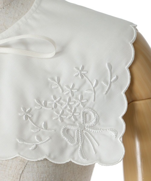 F i.n.t（フィント）の「花刺繍カットワークつけ衿/fint　フィント（付け襟・レディース・オフホワイト・FREE）」の4枚目の写真