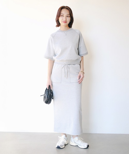 B:MING by BEAMS(ビーミングバイビームス)の「【セットアイテム】ラメ 裏毛 セットアップ(S~M)(ワンピース・レディース・ライトグレー/ベージュ・SMALL/MEDIUM)」の4枚目の写真