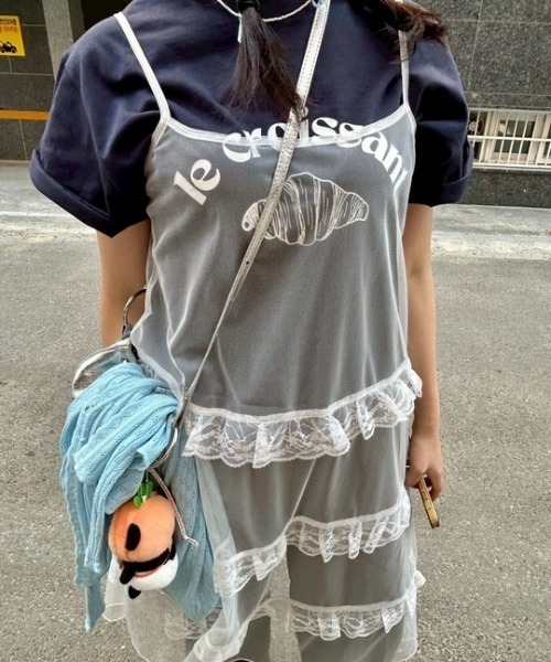ipugo(イプゴ)の「ipugo/イプゴ レイヤードレースキャミワンピース 秋物 秋服 2026年秋冬(ワンピース・レディース・ブラック/ホワイト・FREE)」の21枚目の写真