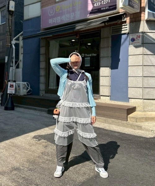 ipugo(イプゴ)の「ipugo/イプゴ レイヤードレースキャミワンピース 秋物 秋服 2026年秋冬(ワンピース・レディース・ブラック/ホワイト・FREE)」の12枚目の写真