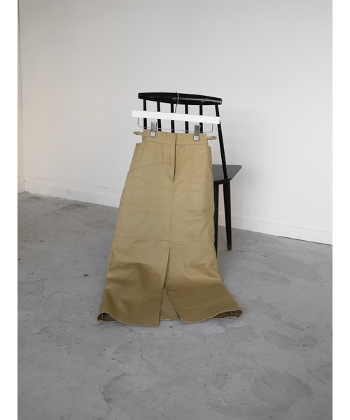 Katrin TOKYO(カトリーントーキョー)の「cut-out chino skirt(スカート・レディース・グレー/ベージュ・XS/S/M/S-Short)」の9枚目の写真
