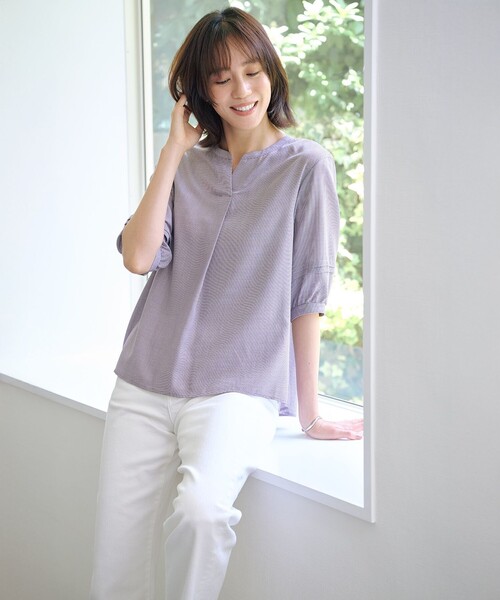 J.PRESS(ジェイプレス)の「【洗える】ウォッシャブルキュプラツイル キーネック ブラウス(シャツ/ブラウス・レディース・ネイビー系1/ホワイト系1/ブラック系3/パープル系3・9/11)」の6枚目の写真