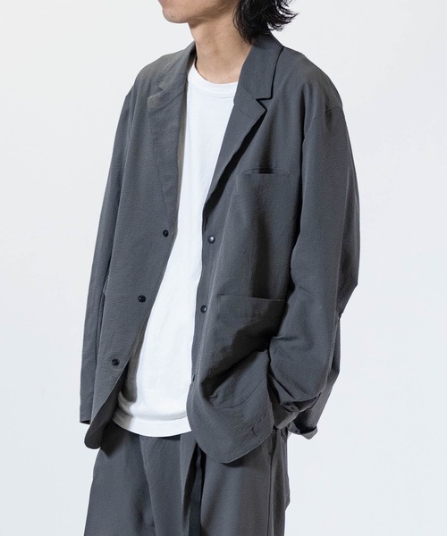 JOHN'S CLOSET(ジョンズクローゼット)の「【3】ポリサッカー 2WAYストレッチ オーバーサイズ 3B ジャケット 【セットアップ展開】(テーラードジャケット・メンズ・ブラウン/ブラック/グレー・MEDIUM/LARGE/X-LARGE)」の11枚目の写真