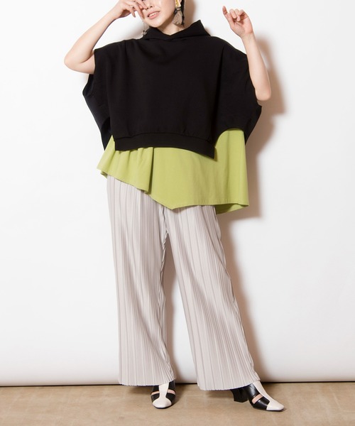 OSMOSIS（オズモーシス）の「イレギュラーヘムフードプルオーバー（Tシャツ/カットソー・レディース・ブラック/ダークグレー/ライトグレー・ONE SIZE）」の11枚目の写真