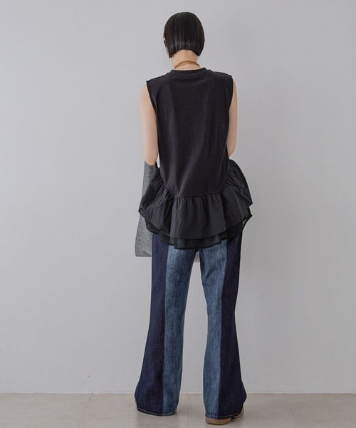 JEANASIS（ジーナシス）の「リメイクライクフレアデニム/571988（デニムパンツ・レディース・ブラック/ブルー・SMALL/MEDIUM）」の15枚目の写真