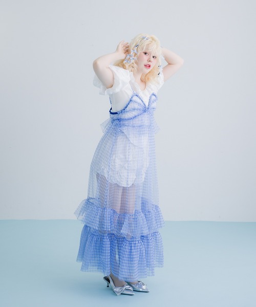 monepine(モネピネ)の「gingham check cami dress/ギンガムチェックキャミワンピース(ワンピース・レディース・ライトブルー/レッド・1/2)」の9枚目の写真