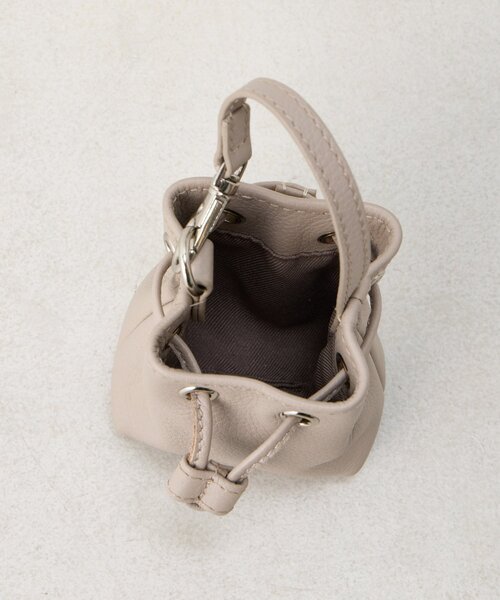 BEARDSLEY（ビアズリー）の「チャーム付レザートート（トートバッグ・レディース・ベージュ/ブラック・FREE）」の15枚目の写真