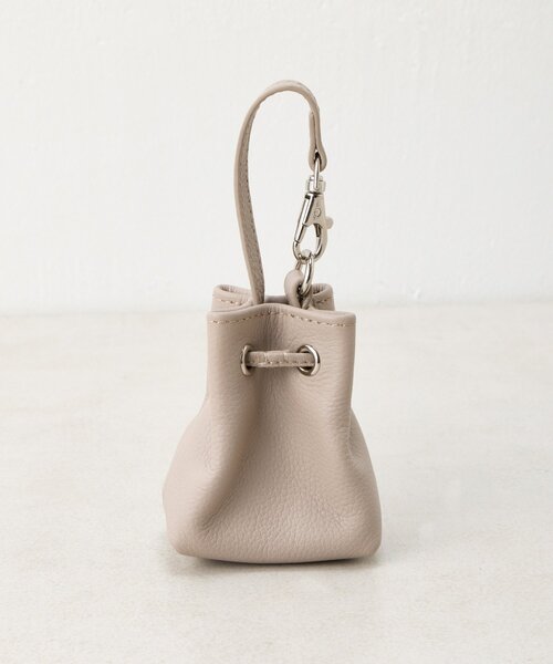 BEARDSLEY（ビアズリー）の「チャーム付レザートート（トートバッグ・レディース・ベージュ/ブラック・FREE）」の20枚目の写真