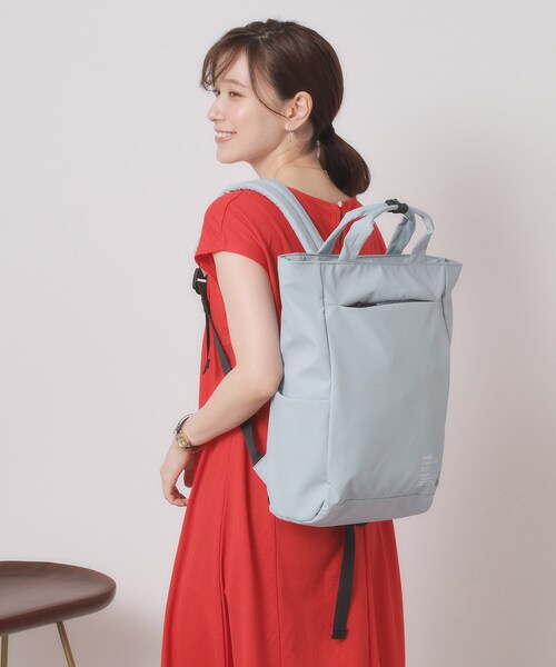 anello(アネロ)の「◆<anello>耐水スクエアリュック【A4・PC対応】(バックパック/リュック・レディース・サックスブルー/ブラック・00)」の3枚目の写真