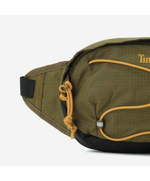Timberland（ティンバーランド）の「オールジェンダー ハイキング スリング バッグ（ボディバッグ/ウエストポーチ・メンズ・ダークオリーブ・FREE）」の6枚目の写真