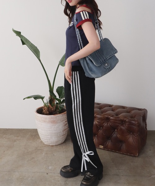 ROOPTOKYO(ループトウキョウ)の「スポーティーデザイン ワンショルダーカットソー(Tシャツ/カットソー・レディース・ブルー/ライトブルー/ホワイト/グレー・FREE)」の14枚目の写真
