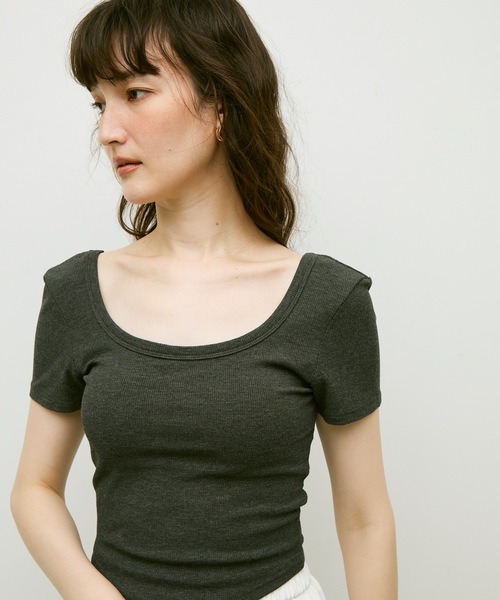 Lutim by u（ルチバイユー）の「Open-back top with cups / カップ付バックオープントップス（Tシャツ/カットソー・レディース・ホワイト/ブラック/グレー・FREE）」の3枚目の写真