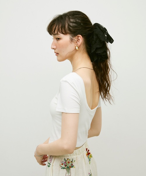 Lutim by u（ルチバイユー）の「Open-back top with cups / カップ付バックオープントップス（Tシャツ/カットソー・レディース・ホワイト/ブラック/グレー・FREE）」の14枚目の写真
