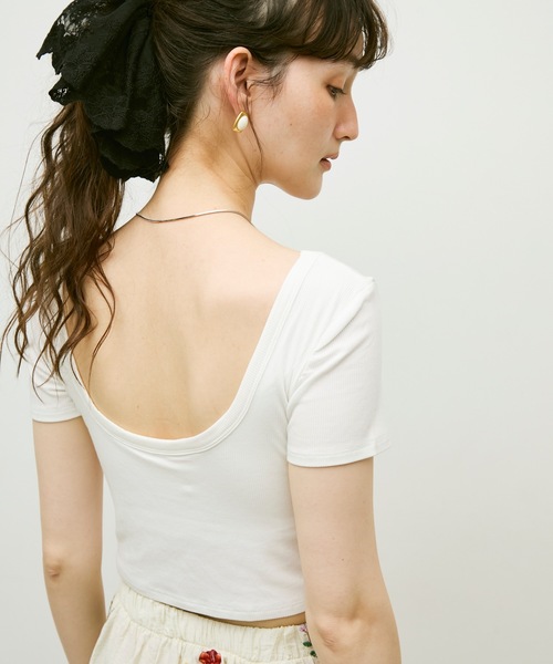 Lutim by u（ルチバイユー）の「Open-back top with cups / カップ付バックオープントップス（Tシャツ/カットソー・レディース・ホワイト/ブラック/グレー・FREE）」の15枚目の写真