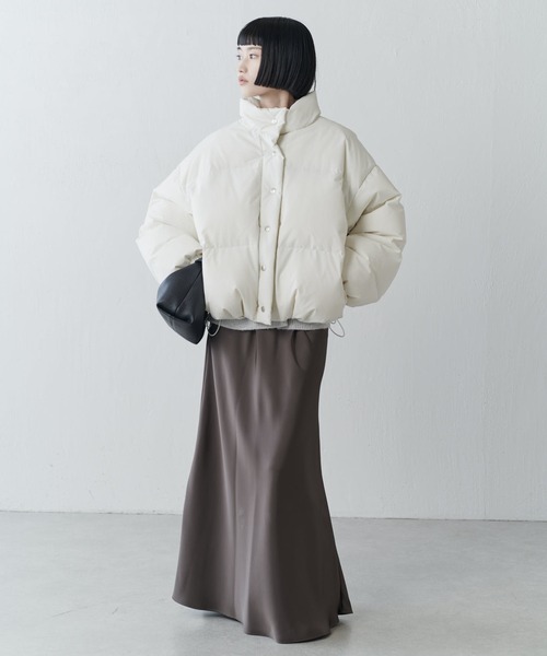 Lui's（ルイス）の「ショートダウンブルゾン（ダウンジャケット/コート・レディース・ホワイト/ブラック・M/S）」の10枚目の写真