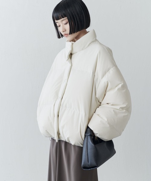 Lui's（ルイス）の「ショートダウンブルゾン（ダウンジャケット/コート・レディース・ホワイト/ブラック・M/S）」の9枚目の写真