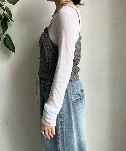 DouDou(ドゥドゥ)の「【WEB限定】ラメニットビスチェ(ニット/セーター・レディース・ゴールド/ブラック/グレー・FREE)」の10枚目の写真