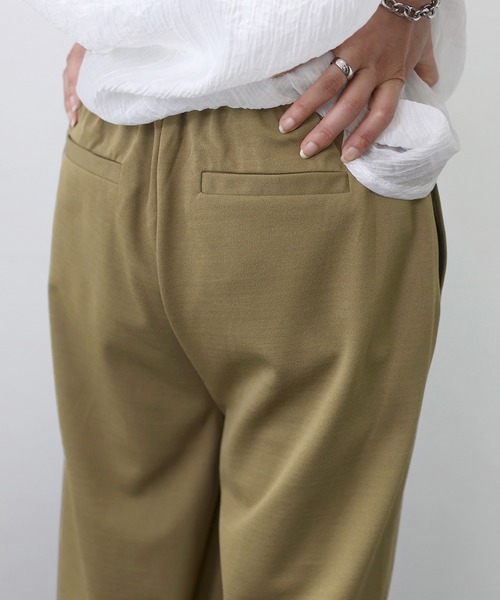 Aletta vita(アレッタビータ)の「カットジョーゼットドロストセミワイドパンツ(その他パンツ・レディース・グレー/ブラック/ダークベージュ・L/M)」の18枚目の写真