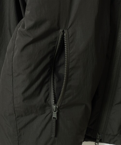 WILD THINGS（ワイルドシングス）の「【別注】WILD THINGS / COLD WEATHER PARKA（ブルゾン・メンズ・ブラック/ダークグリーン・S/M/L/XL）」の20枚目の写真