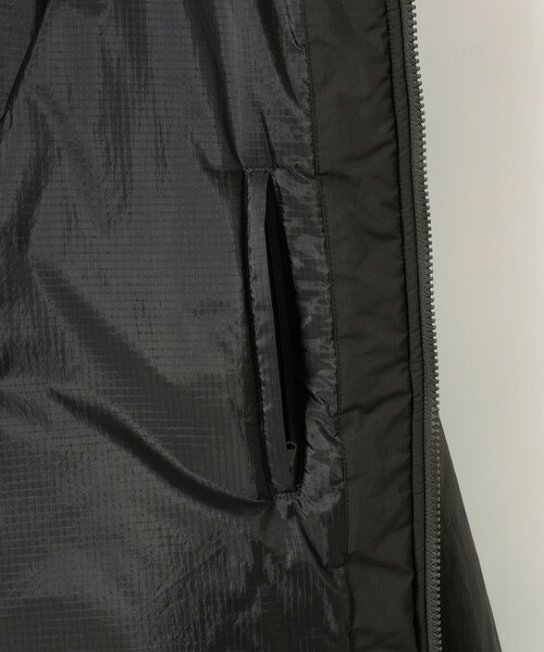 WILD THINGS（ワイルドシングス）の「【別注】WILD THINGS / COLD WEATHER PARKA（ブルゾン・メンズ・ブラック/ダークグリーン・S/M/L/XL）」の22枚目の写真