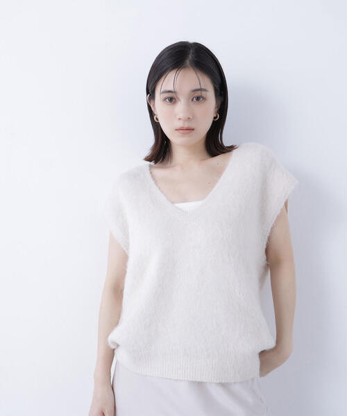 NATURAL BEAUTY BASIC(ナチュラルビューティーベーシック)の「◇ヘアリーVネックベスト(ベスト・レディース・マジェンタ/オフホワイト/グレー・FREE)」の19枚目の写真