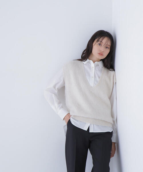 NATURAL BEAUTY BASIC(ナチュラルビューティーベーシック)の「◇ヘアリーVネックベスト(ベスト・レディース・マジェンタ/オフホワイト/グレー・FREE)」の17枚目の写真