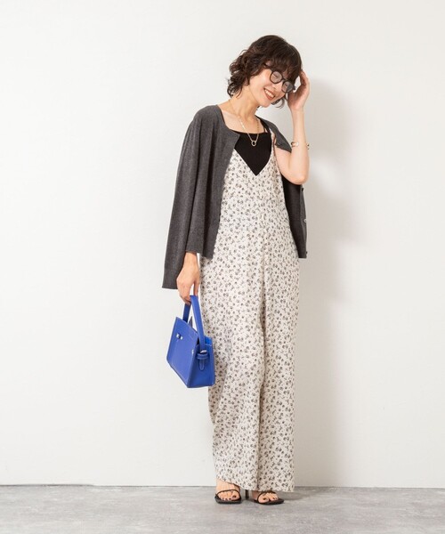 Rie Miller（リエミラー）の「《手洗い可能》《アンサンブル対応》モールヤーンクルーネックカーディガン（カーディガン/ボレロ・レディース・ボルドー/ブルー/ベビーピンク/グレー・38）」の17枚目の写真