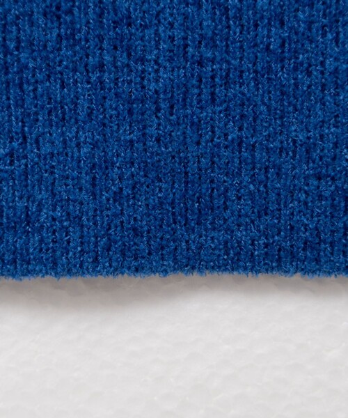 Rie Miller（リエミラー）の「《手洗い可能》《アンサンブル対応》モールヤーンクルーネックカーディガン（カーディガン/ボレロ・レディース・ボルドー/ブルー/ベビーピンク/グレー・38）」の6枚目の写真