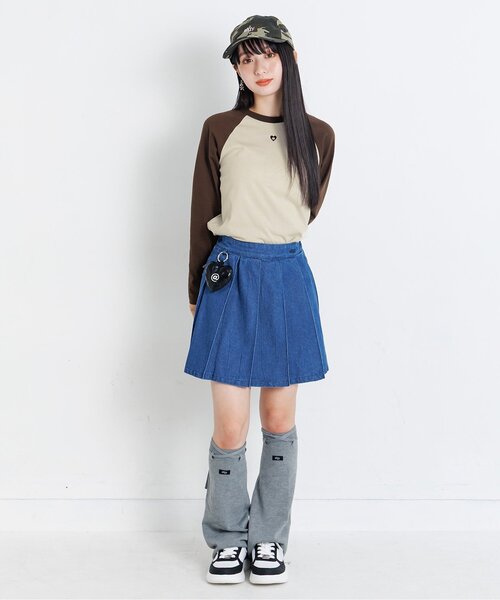 algy（アルジー）の「ラグランワンポイントロンT（Tシャツ/カットソー・キッズ・ネイビー/レッド/ブラウン/ブラック・MEDIUM/X-SMALL/XX-SMALL/SMALL）」の7枚目の写真