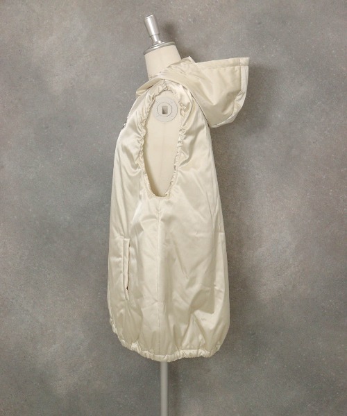 STUDIO PICONE（スタジオピッコーネ）の「フード付き撥水中綿ベスト