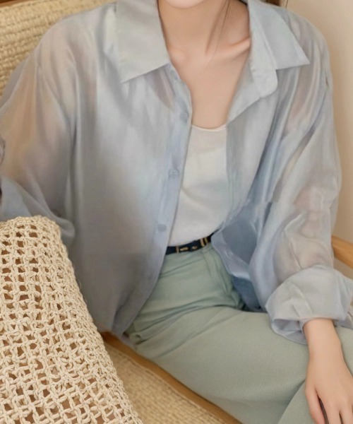 cammie(キャミー)の「バックオープンシアーブラウス(シャツ/ブラウス・レディース・ピンク/ライトブルー/オフホワイト・MEDIUM/LARGE)」の7枚目の写真