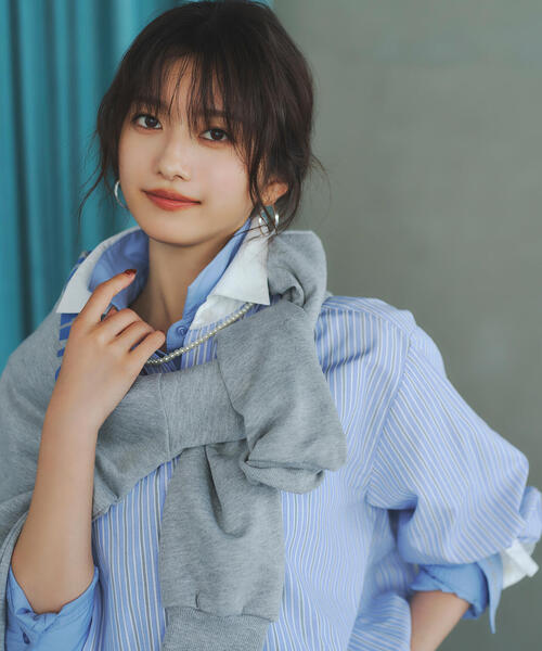 N.(N. Natural Beauty Basic)(エヌエヌナチュラルビューティーベーシック)の「カレッジロゴスウェット(スウェット・レディース・ネイビー/グレー/ブラウン・MEDIUM)」の5枚目の写真