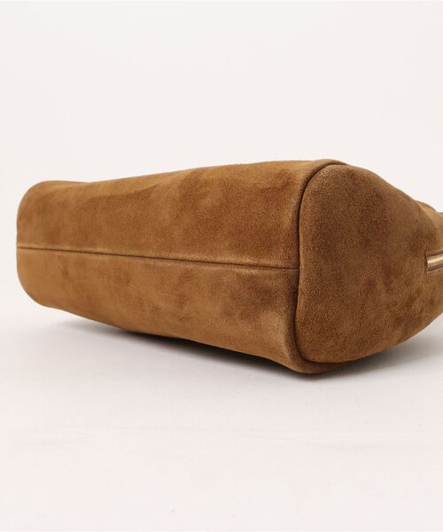 CHRISTIAN VILLA(クリスチャンヴィラ)の「【CHRISTIAN VILLA】ミディアムサイズレザーショルダーバッグ(Q56451)(ショルダーバッグ・レディース・ブラウン系その他/ブラック・ALL)」の4枚目の写真