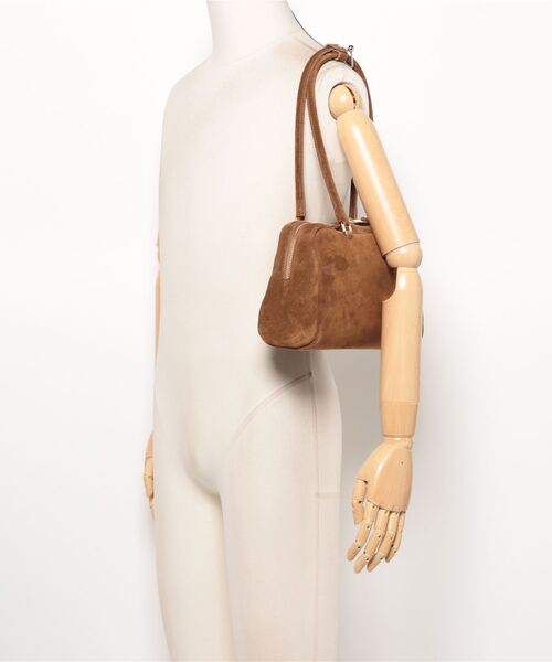 CHRISTIAN VILLA(クリスチャンヴィラ)の「【CHRISTIAN VILLA】ミディアムサイズレザーショルダーバッグ(Q56451)(ショルダーバッグ・レディース・ブラウン系その他/ブラック・ALL)」の6枚目の写真