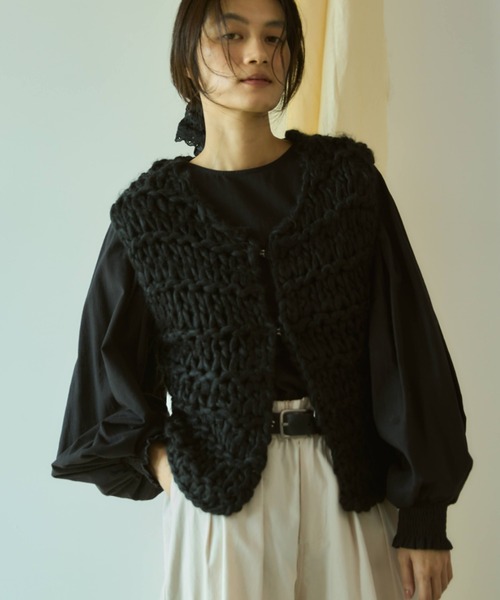 Libra Cue(リブラ キュー)の「ハンドニットベスト(ベスト・レディース・アイボリー/ブラック・FREE)」の8枚目の写真