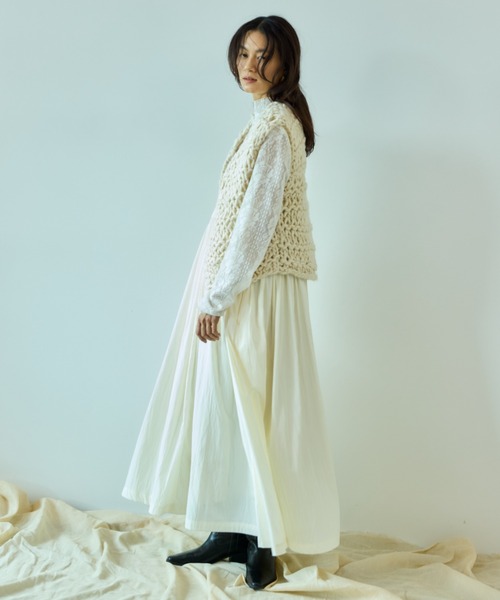 Libra Cue(リブラ キュー)の「ハンドニットベスト(ベスト・レディース・アイボリー/ブラック・FREE)」の19枚目の写真