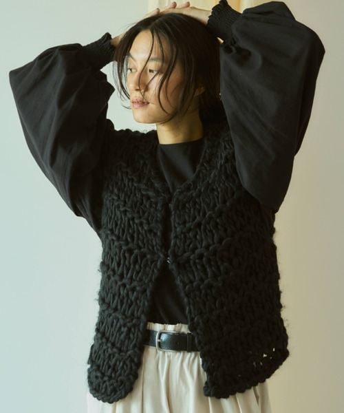 Libra Cue(リブラ キュー)の「ハンドニットベスト(ベスト・レディース・アイボリー/ブラック・FREE)」の21枚目の写真