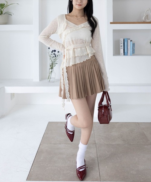 CLEAR BASIC（クリアベーシック）の「カシュクール風メロウフリルニットトップス［韓国ファッション カジュアル］≪AW新作≫（Tシャツ/カットソー・レディース・チャコールグレー/アイボリー/ブラウン・F）」の8枚目の写真