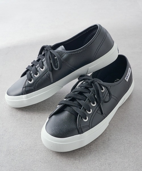SUPERGA(スペルガ)の「【SUPERGA】3750 VEGAN TUMB MATERIAL LEATHER(スニーカー・レディース・ブラック/ホワイト・36/37/38/39)」の1枚目の写真