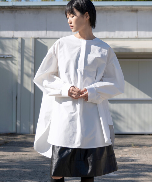 Bshop（ビショップ）の「eunoia | パフスリーブ オーバーサイズシャツ WOMEN（シャツ/ブラウス・レディース・ブラック/ホワイト・ONE）」の10枚目の写真